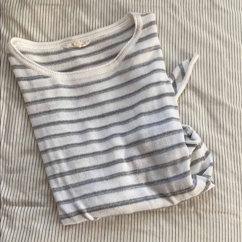 Soft striped t shirt with tie